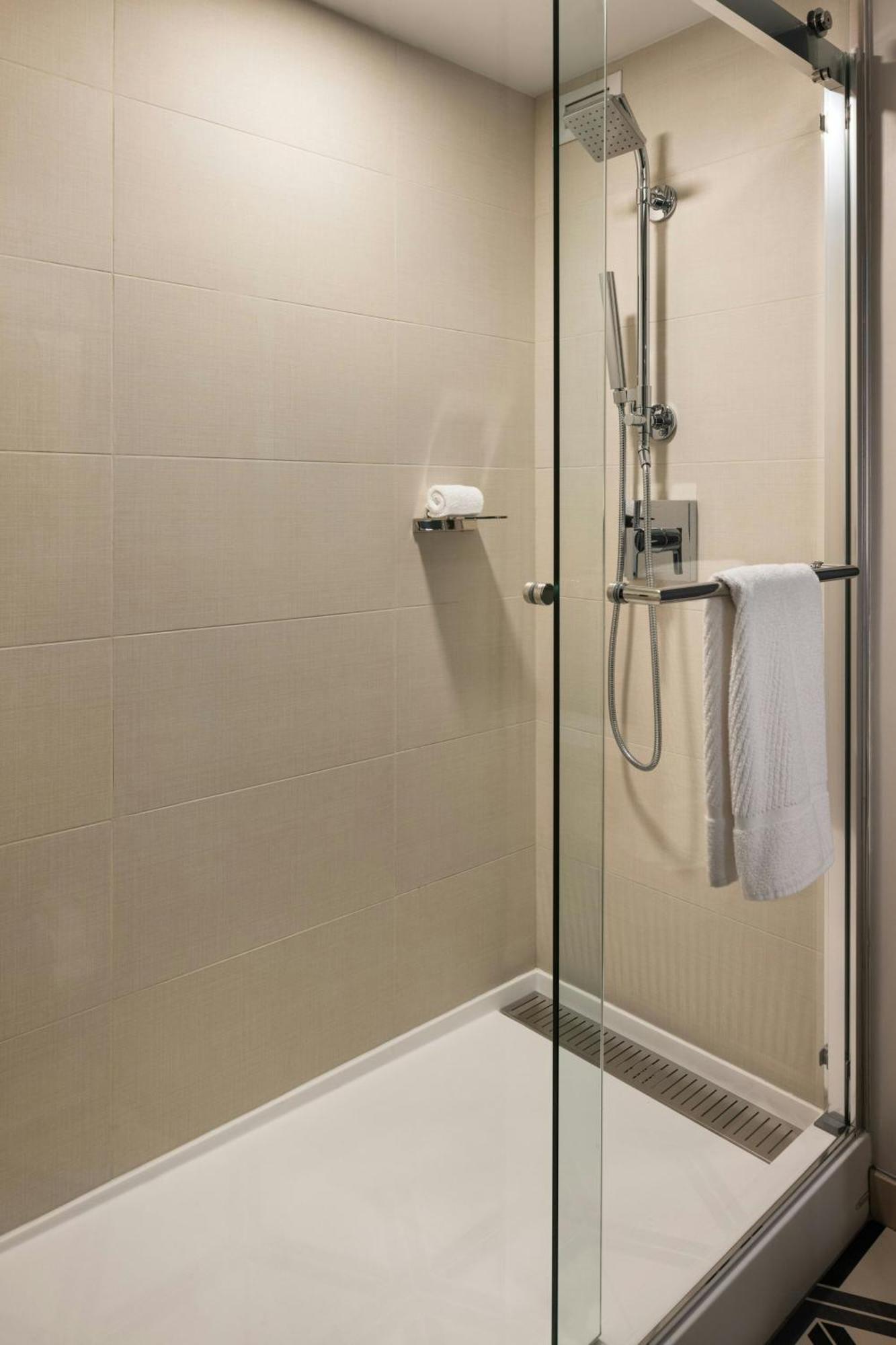 Oshkosh Marriott Waterfront Hotel & Convention Center מראה חיצוני תמונה